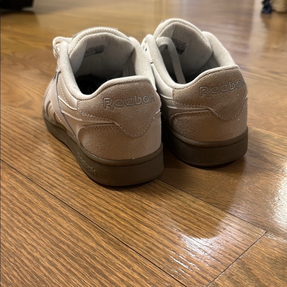 Reebok Cream and Tan Classic Sneakers - Picture 4 of 4